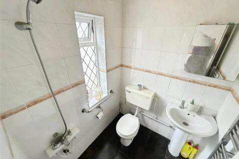 Downstairs Wet Room