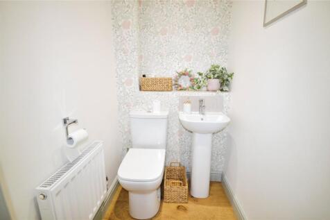 Cloakroom/Wc