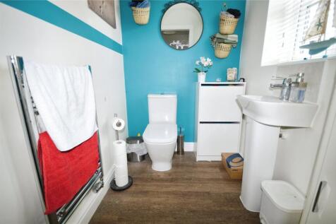 Cloakroom/Wc