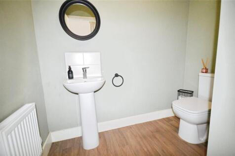 Cloakroom/Wc