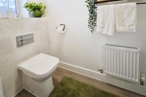 Cloakroom/Wc