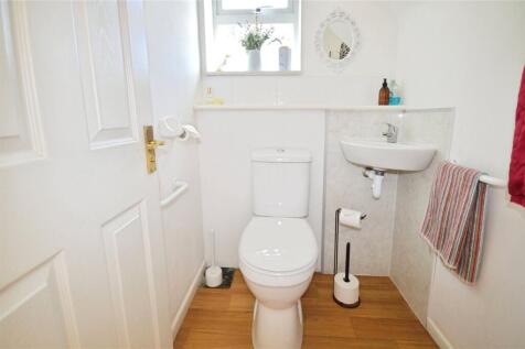 Cloakroom/Wc