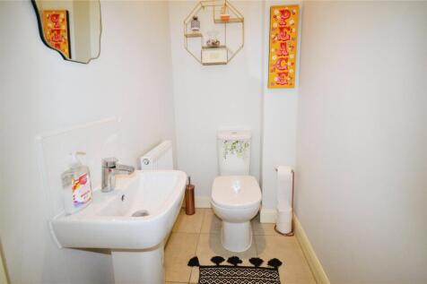 Cloakroom/Wc