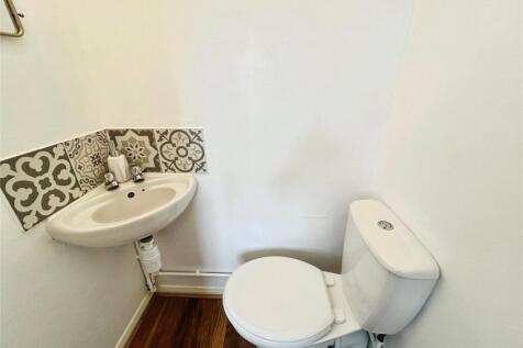 Cloakroom/Wc