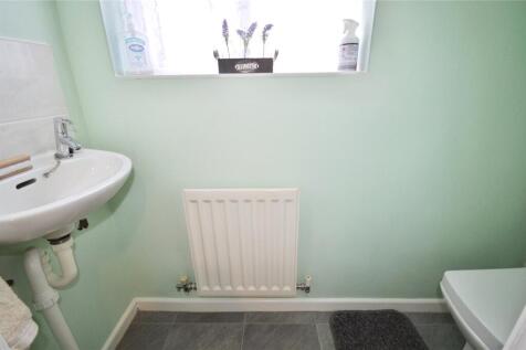 Cloakroom/Wc