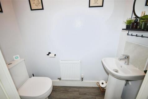 Cloakroom/Wc