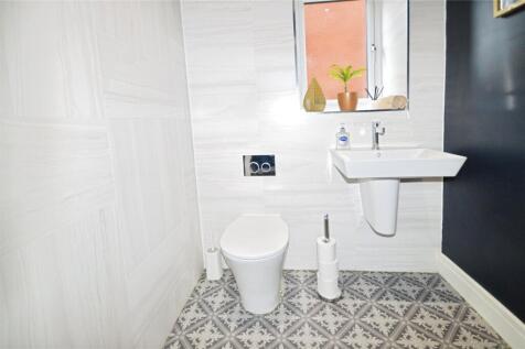 Cloakroom/Wc
