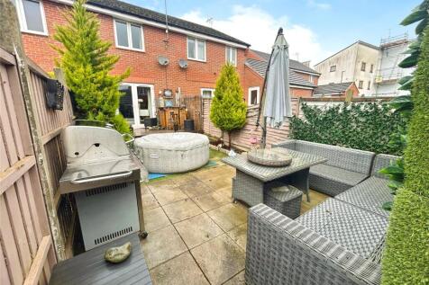 Rear Garden No. 08