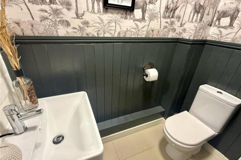 Cloakroom W/C