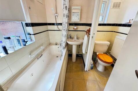 Bathroom No. 10