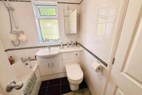 Bathroom No. 05