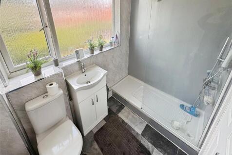 Shower Room No. 04