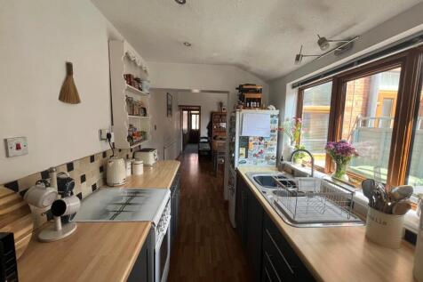Kitchen No. 04