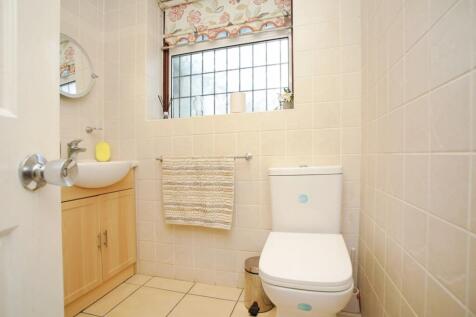 Shower Room No: 20
