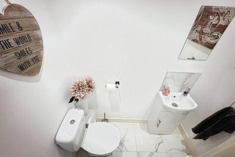 Cloakroom No. 17