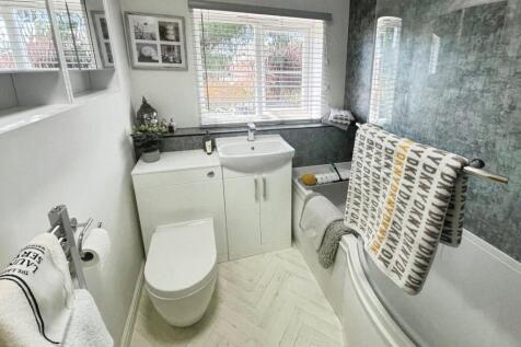 Bathroom No. 11
