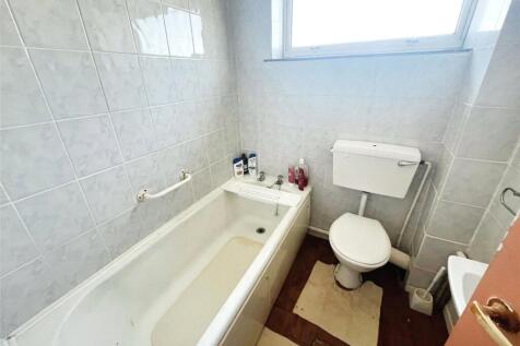 Bathroom No. 08