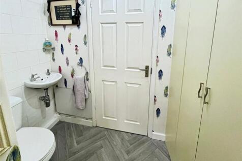 Cloakroom No. 12