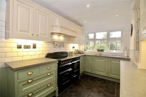 Fitted Kitchen