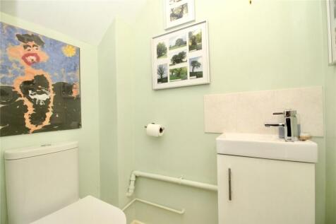 Cloakroom/Wc