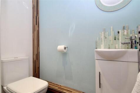 Cloakroom/Wc