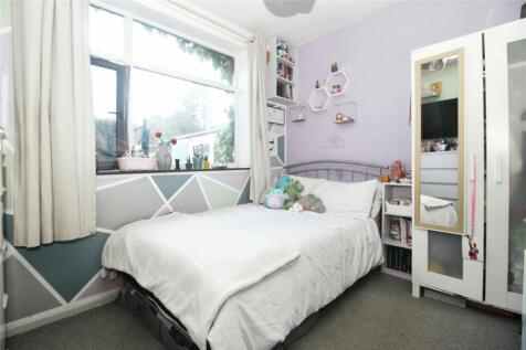 Bed Five/Sun Lounge