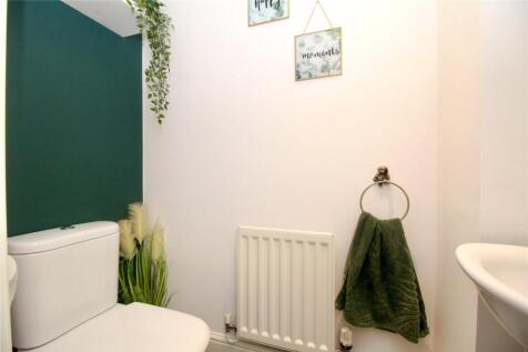 Cloakroom/Wc