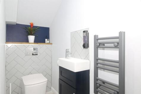 Cloakroom/Wc