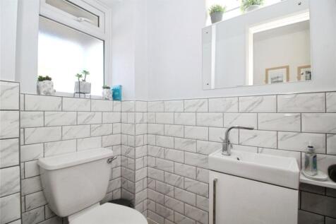 Cloakroom/Wc