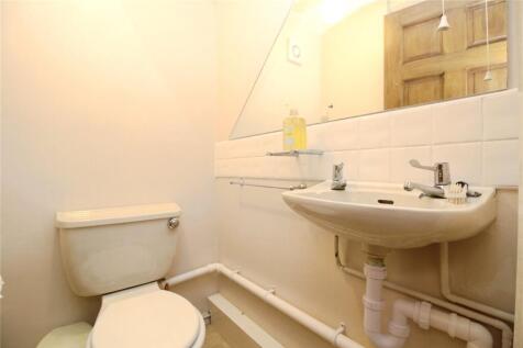Cloakroom/Wc
