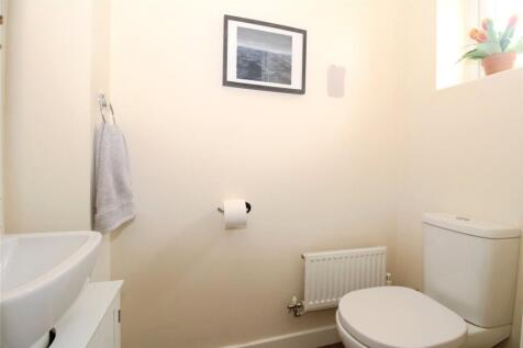 Cloakroom/Wc