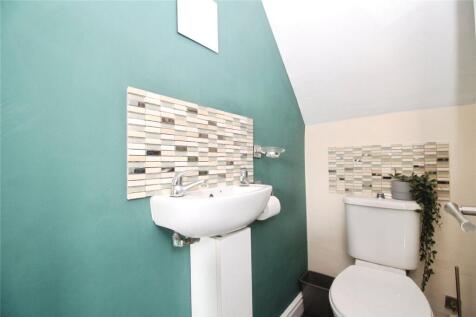 Cloakroom/Wc