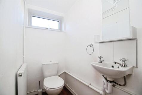 Cloakroom/Wc
