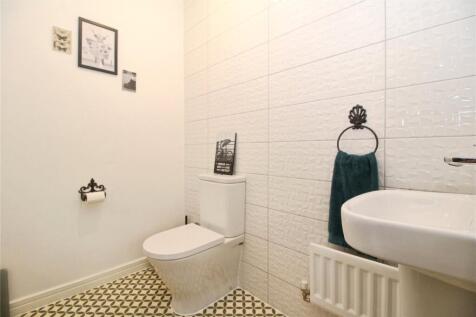 Cloakroom/Wc