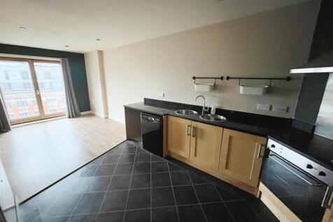 Lounge/Kitchen
