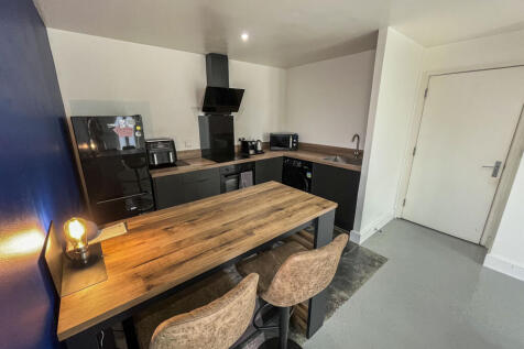 Lounge/Kitchen