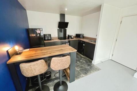 Lounge/Kitchen