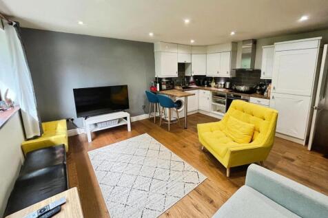 Lounge/Kitchen