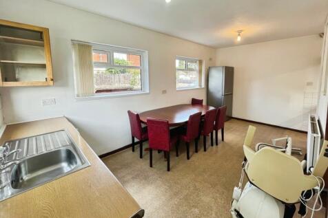 Dining Room/Utility