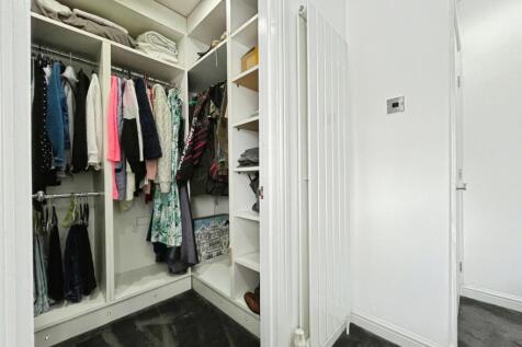 Walk In Wardrobe