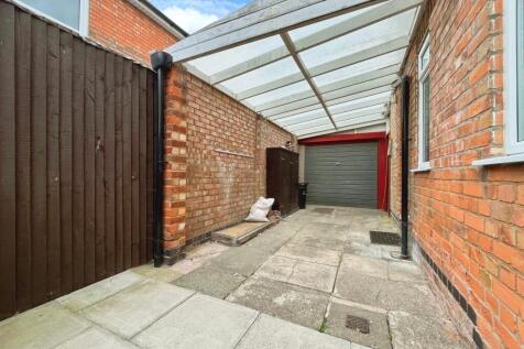 Driveway &amp; Garage