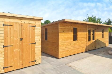 Workshop/Bar/Wc