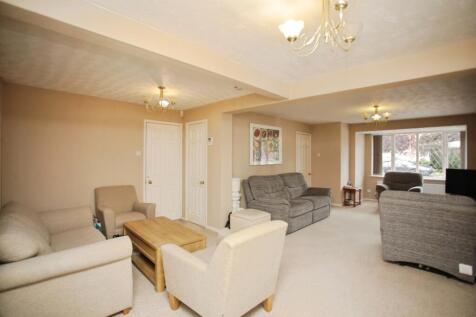 Lounge/Sitting Room