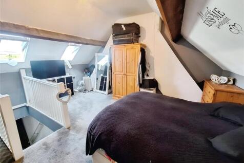Bedroomtwo/Loft Room