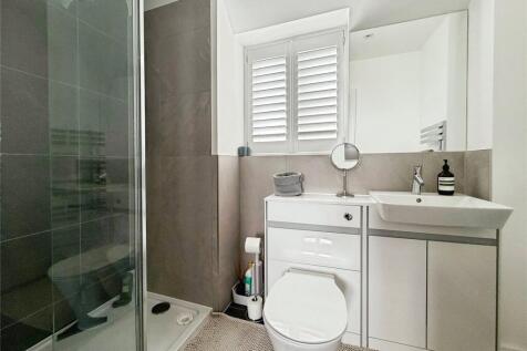 Bedroom 2 En-Suite