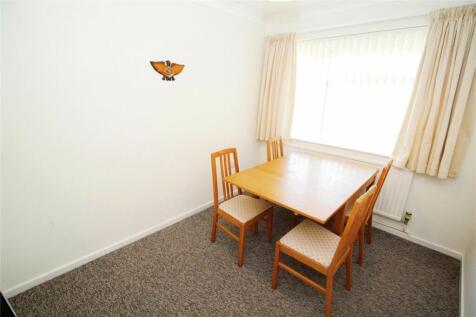 Bedroom 3/Dining Rm