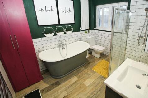 Family Bath/Shower