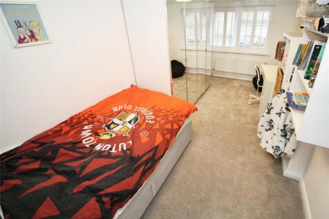 Bedroom 5/Play Room