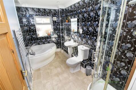 Bathroom/Shower Room