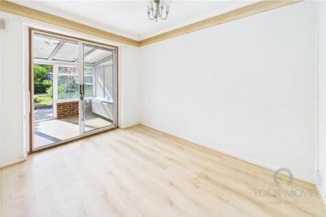 Dining/Bedroom 2